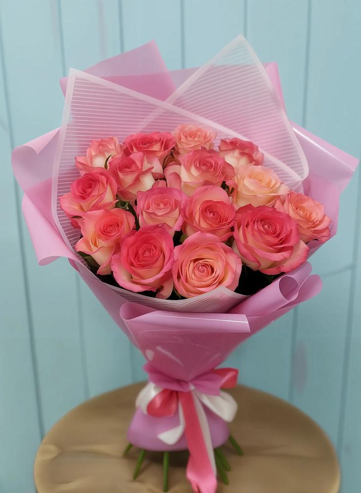 Букет 15 Розовых роз Равель в Трубичино