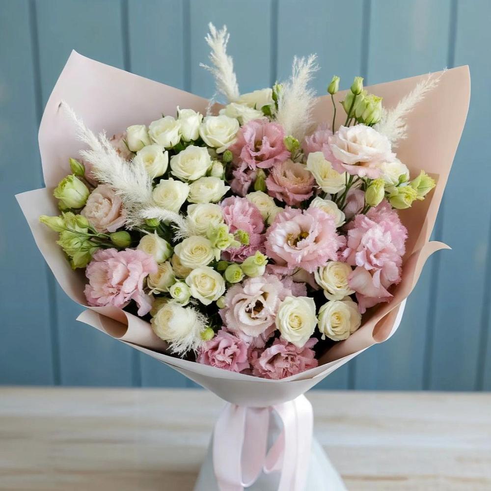 Букет цветов из: Альстромерии и Розы в Трубичино