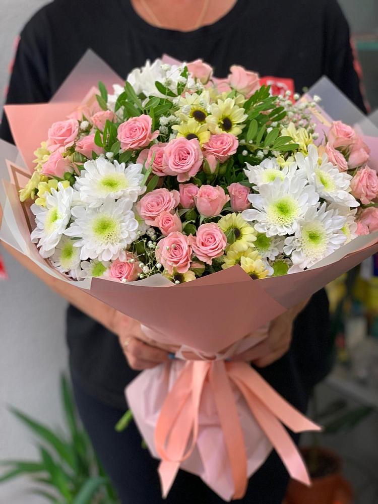 Букет цветов из: Розы и Хризантемы в Трубичино