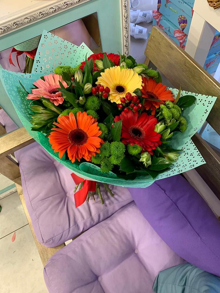 Букет цветов из: Герберы, Хризантемы и Альстромерии в Трубичино