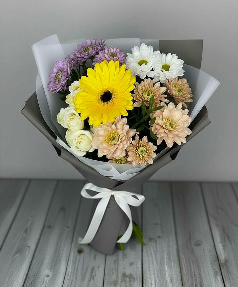 Букет цветов из: Розы, Герберы и Хризантемы в Трубичино