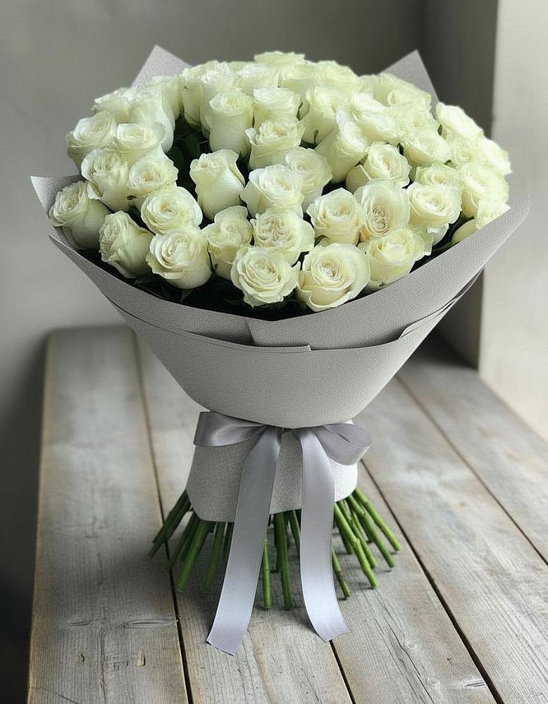 Букет 35 Белых роз в Трубичино