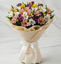 Букет цветов из:  Альстромерии в Трубичино