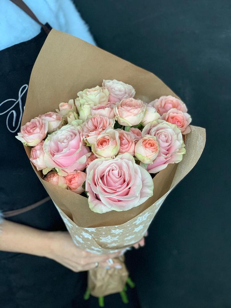 Букет цветов из: Хризантемы и Розы в Трубичино