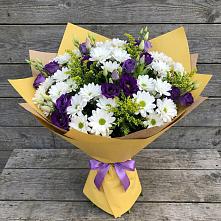 Букет цветов из:  Ирисы, Хризантемы и Ромашки в Трубичино
