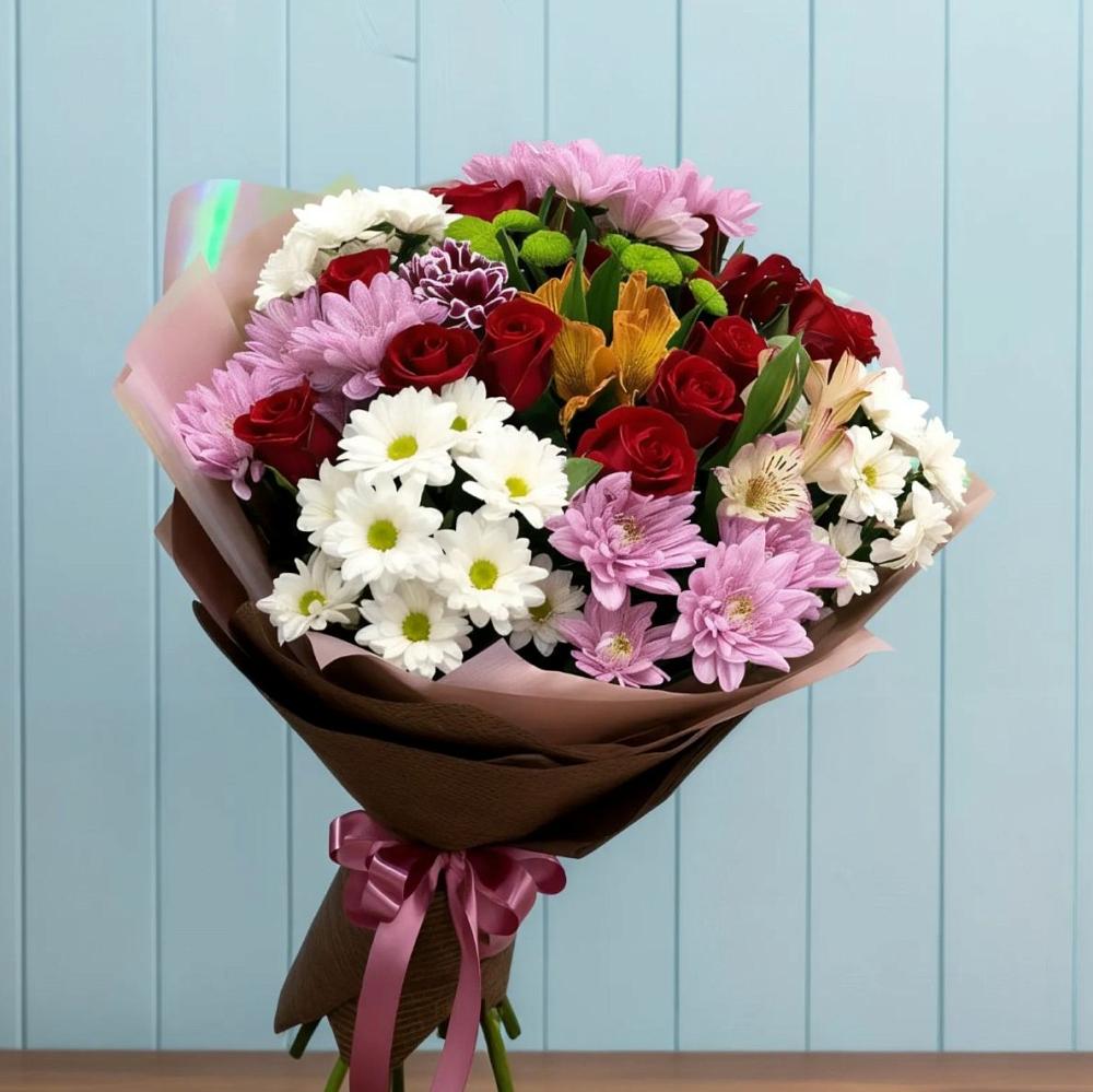 Букет цветов из: Розы, Хризантемы и Альстромерии в Трубичино