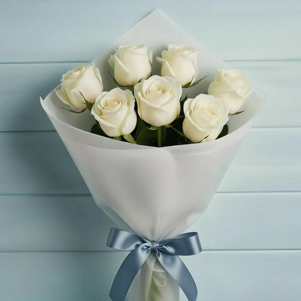 Букет 7 Белых роз Эдлесс Лав в Трубичино