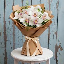 Букет цветов из:  Орхидеи и Розы в Трубичино